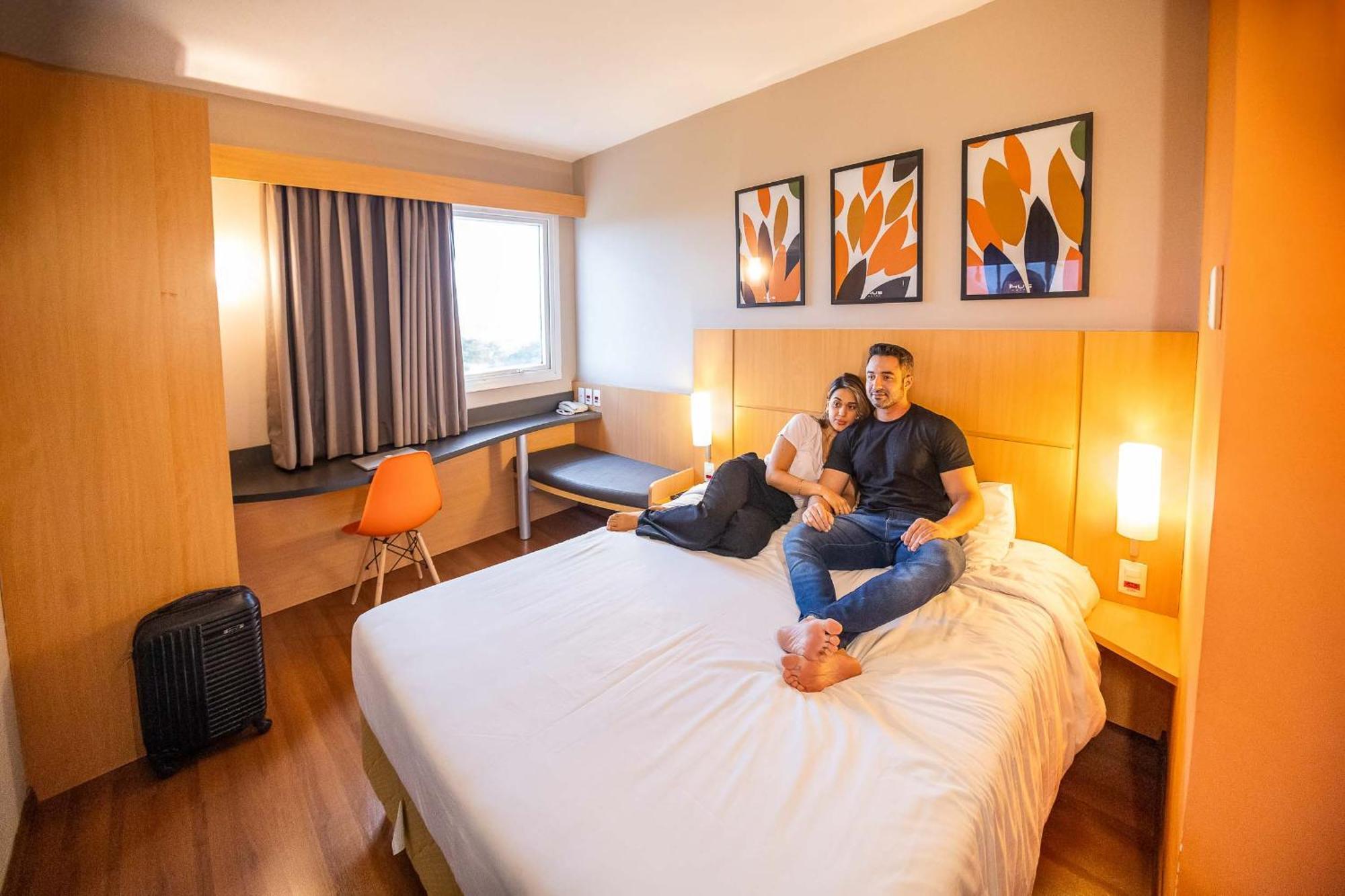 Hus Hotel Dourados Buitenkant foto